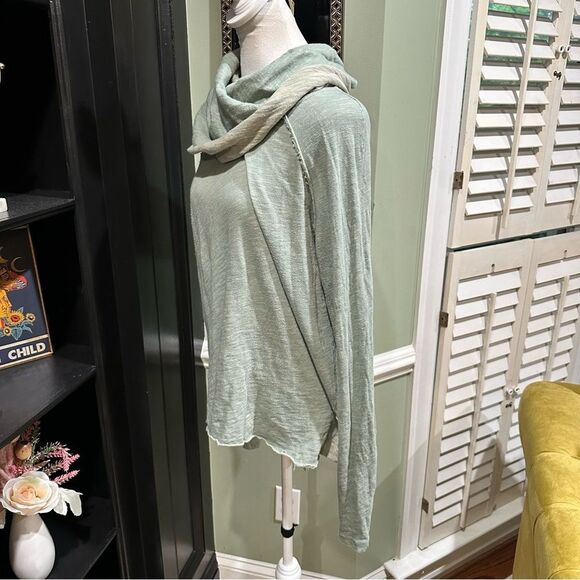 Free People Beach Moss Green Cowl Neck Pullover Size XS/S - Picture 8 of 11